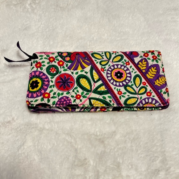 Vera Bradley Mod Flowers Quilted Accordion Wallet Colorful Large Pretty Floral - Picture 1 of 12